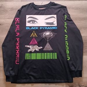 Black Pyramid Long Sleeve